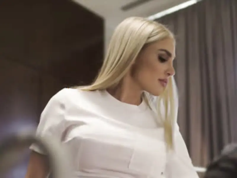 ممرضة وعلاج المرضى - سكس Kenzie